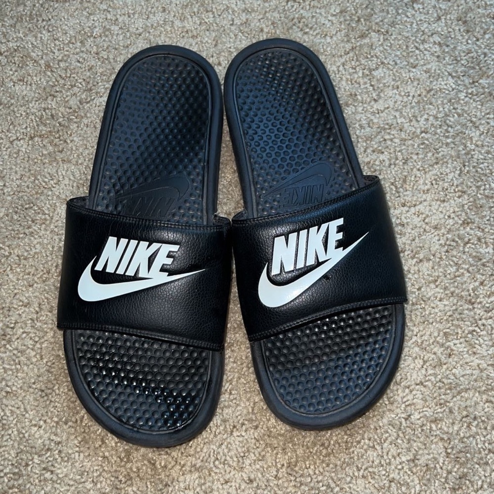 Men’s Nike slides size 11